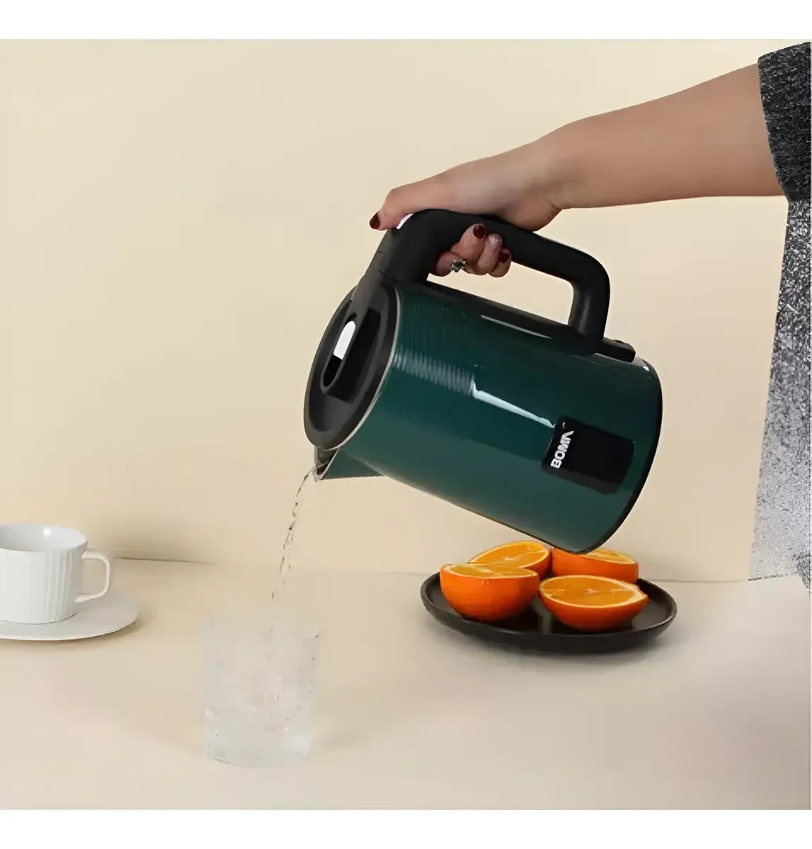Jarra Eléctrica Boma 2.3L: Alta Capacidad, Calentamiento Rápido y Diseño en 3 Colores