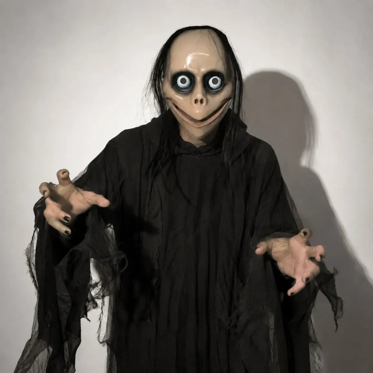 Máscara Momo Realista Halloween Accesorio Disfraz De Terror