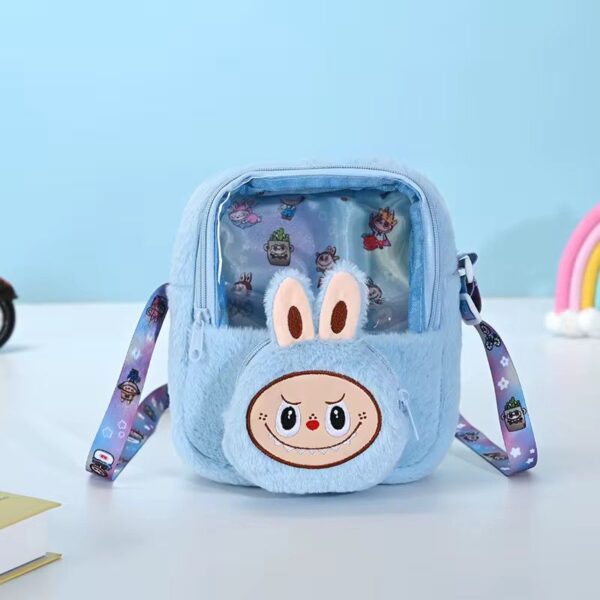 Bolso de Labubu 26x23cm - Morral de Peluche con Diseño de Personaje Viral 👹👜