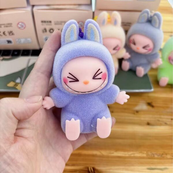 Labubu Have A Seat Peluche Coleccionable 10cm - Serie The Monsters Llavero Tendencia Viral 🦄🪑