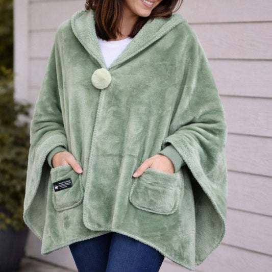 Manta Poncho con Bolsillos: Tejido Aterciopelado Forrado con Corderito 65x170cm